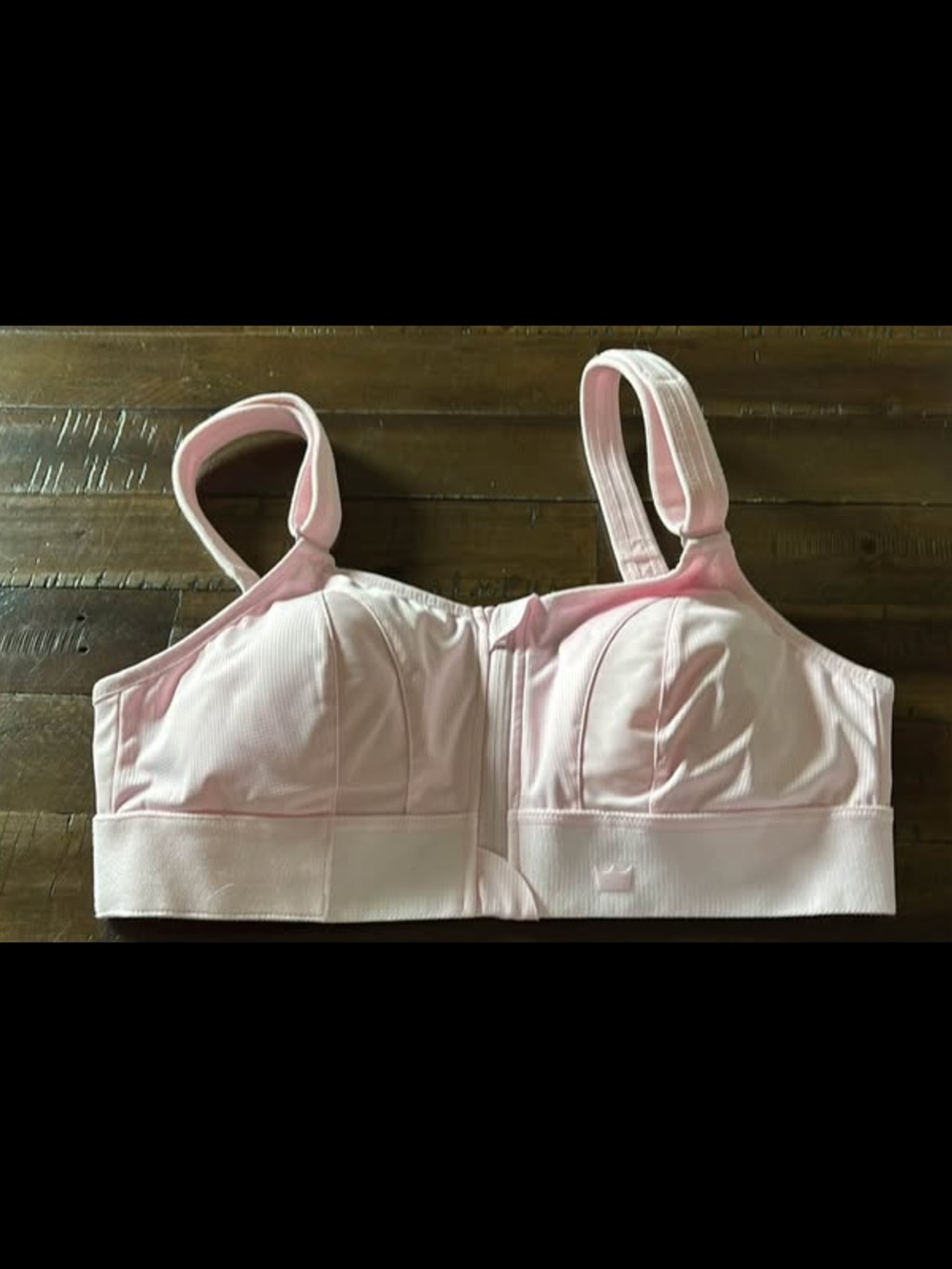 SHEFIT Light Pink Supportive Front-Close Sports Bra - Luxe size